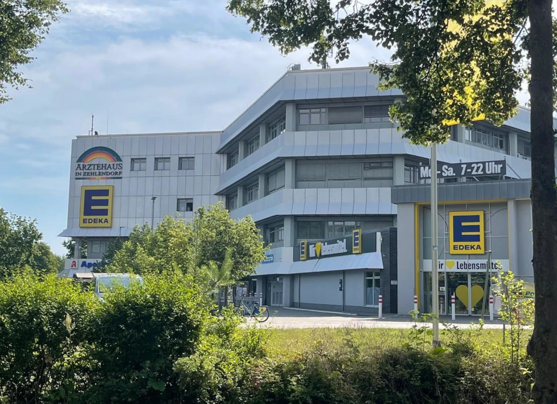 Ärztehaus in Zehlendorf von außen